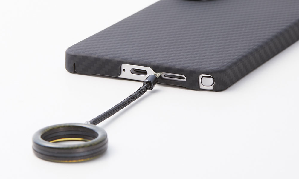 便利なストラップホールを装備