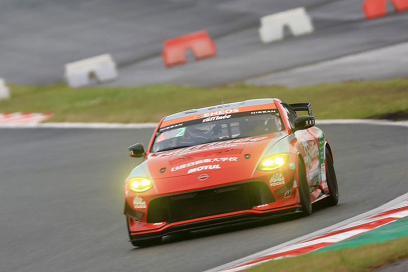 TEAM ZEROONE Mechanics & Students