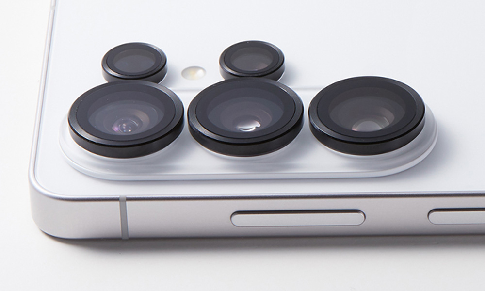 ”超”ARコーティングでカメラの描写性能をUP!