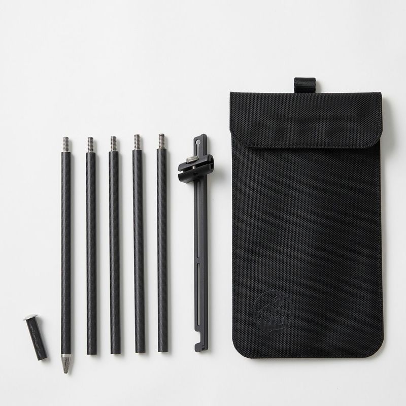 CARBONE MONOPOLE CAMP TABLE / LANTERN HANGAR